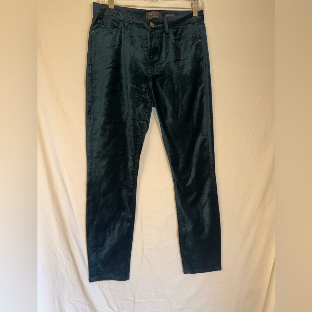 Elegant Velvet Skinny Pants in Deep Green